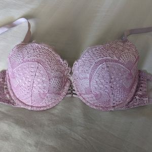 💜2 for $10💜 La Senza 34D Lacy Bra